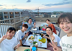 病院屋上にて花火大会鑑賞